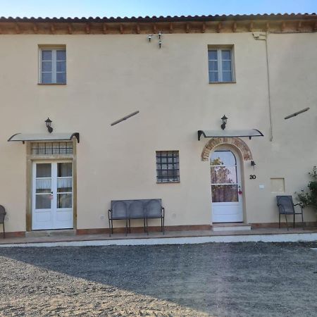 La Casa Dei Ricordi Apartment Collesalvetti Bagian luar foto